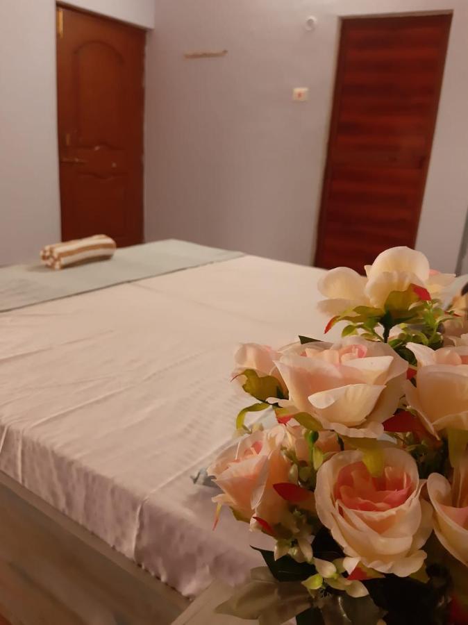 Paarijaat Homestay & Guesthouse Ayodhya Zewnętrze zdjęcie